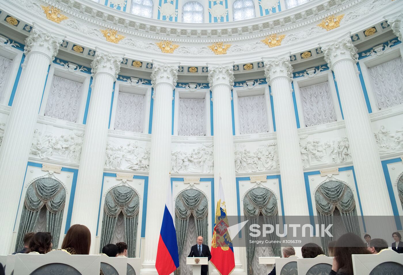 President Vladimir Putin distributes 2016 presidential awards for art for children and young people