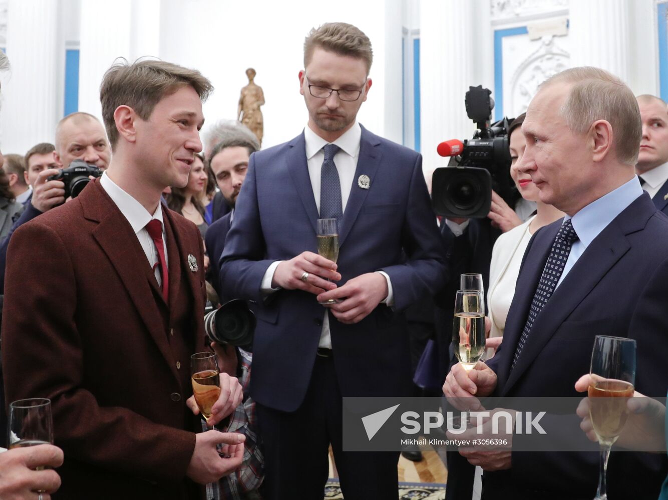 President Vladimir Putin distributes 2016 presidential awards for art for children and young people