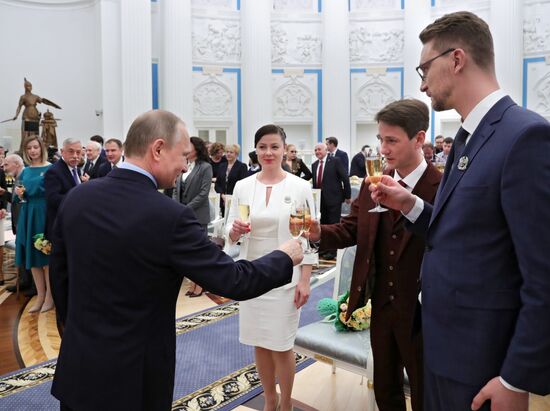 President Vladimir Putin distributes 2016 presidential awards for art for children and young people