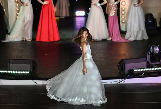 2017 Young Russian Beauty pageant final