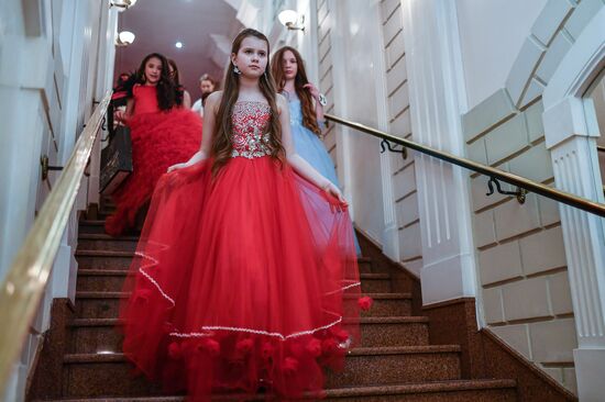 2017 Young Russian Beauty pageant final