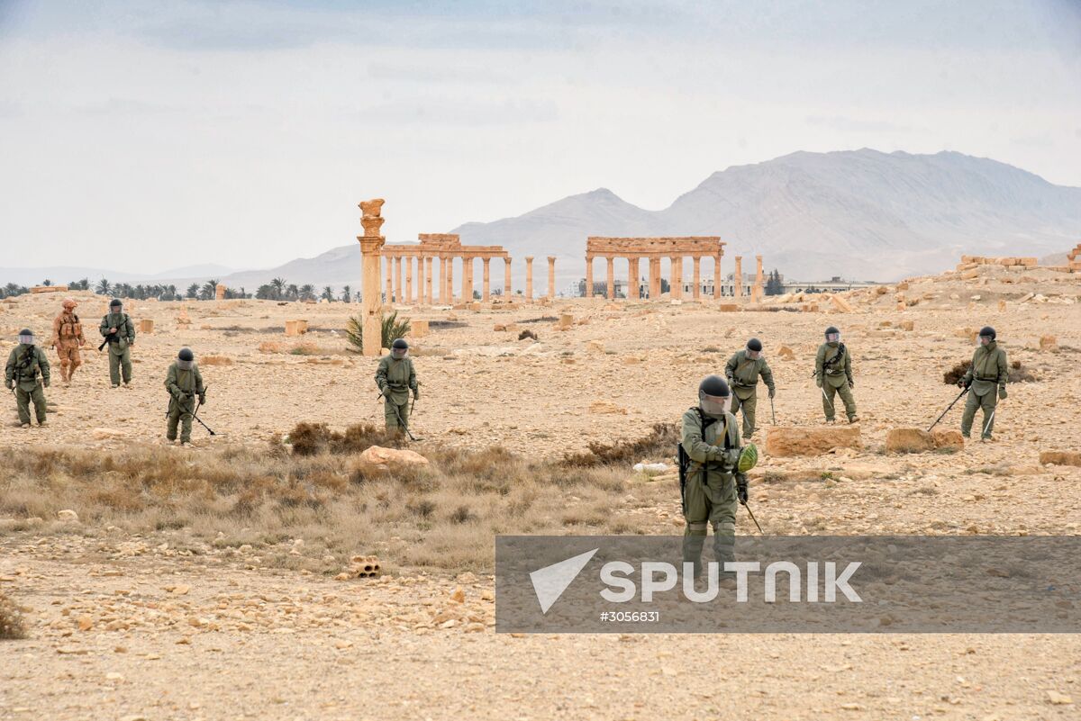 Russian engineers conduct mine clearance operation in Palmyra
