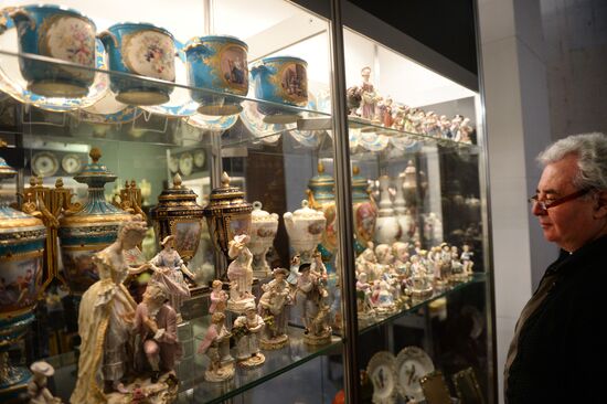 Russian Antique Salon