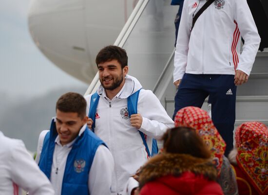 Russian national football team arrives in Sochi