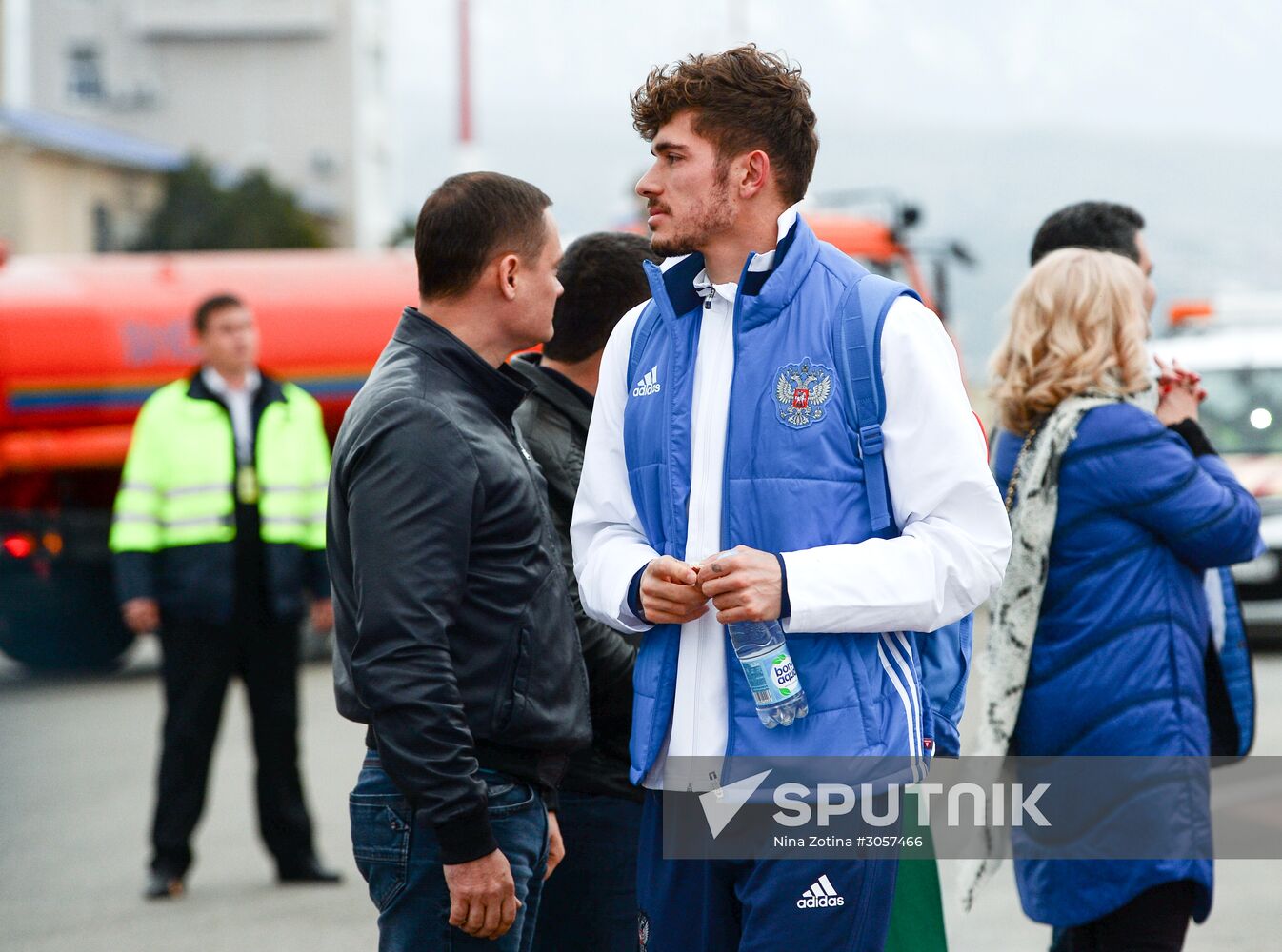 Russian national football team arrives in Sochi