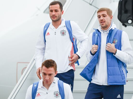 Russian national football team arrives in Sochi