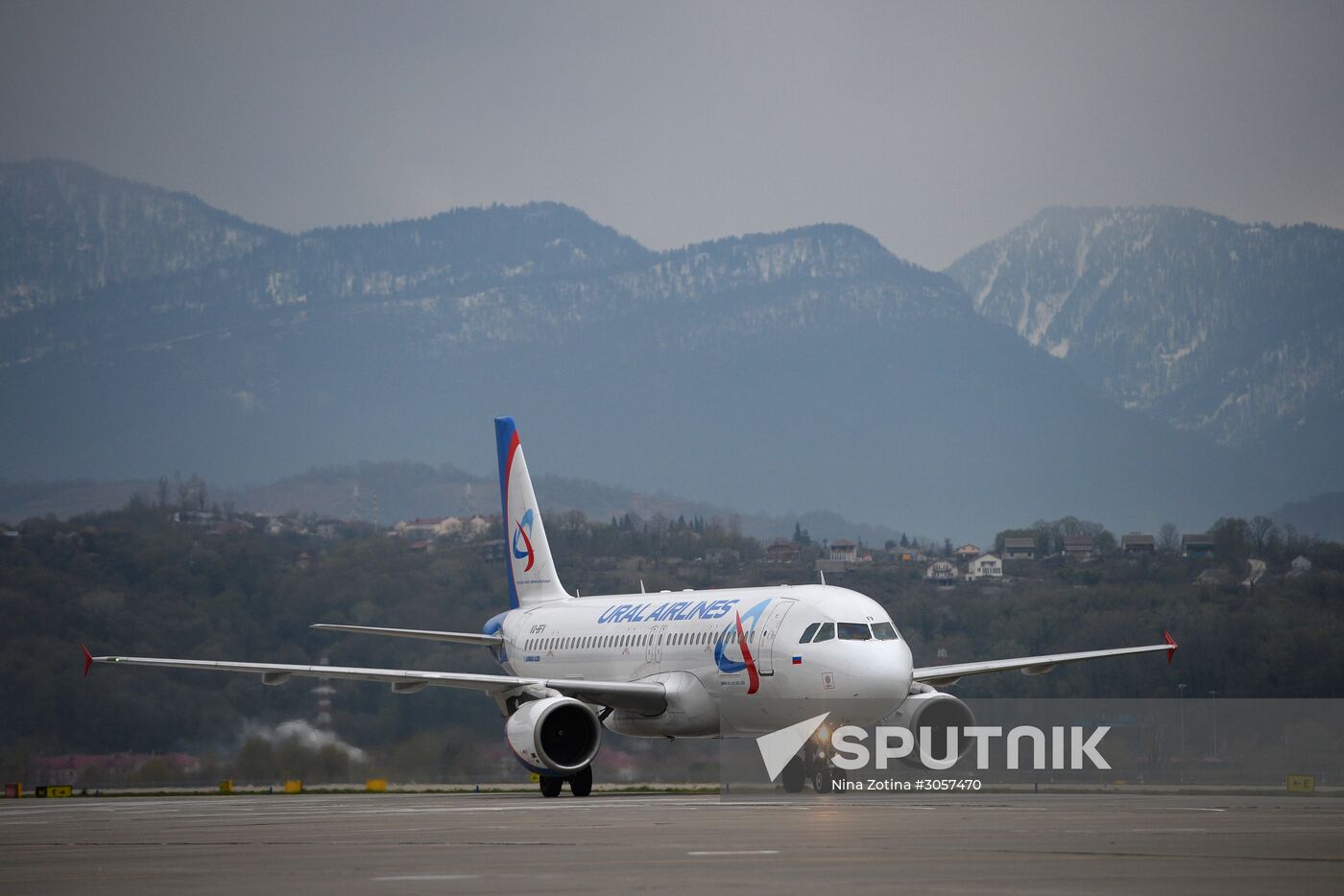 Russian national football team arrives in Sochi
