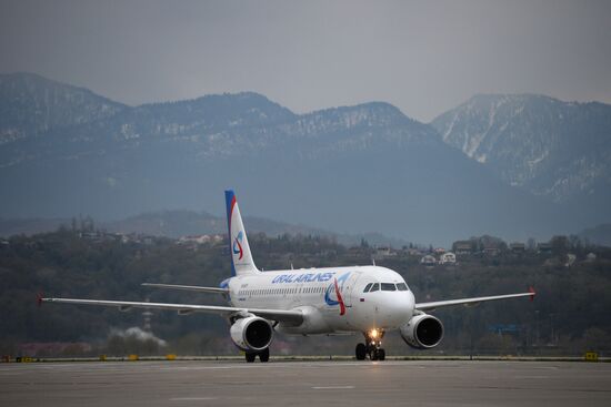 Russian national football team arrives in Sochi