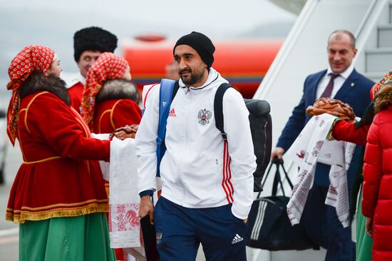 Russian national football team arrives in Sochi