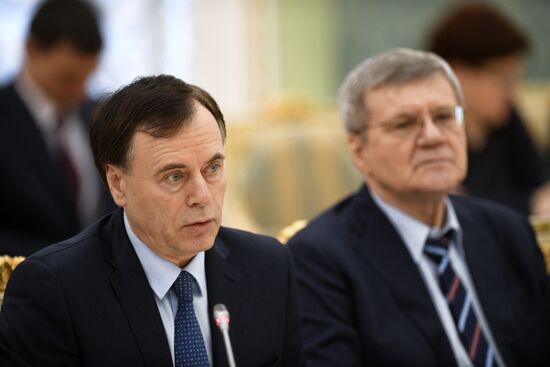 Prosecutor-General Yury Chaika meets with Russian Civic Chamber members