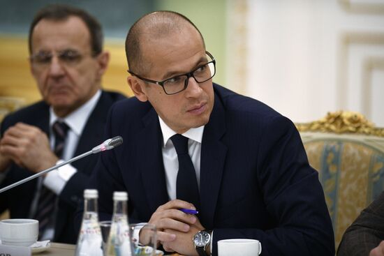 Prosecutor-General Yury Chaika meets with Russian Civic Chamber members