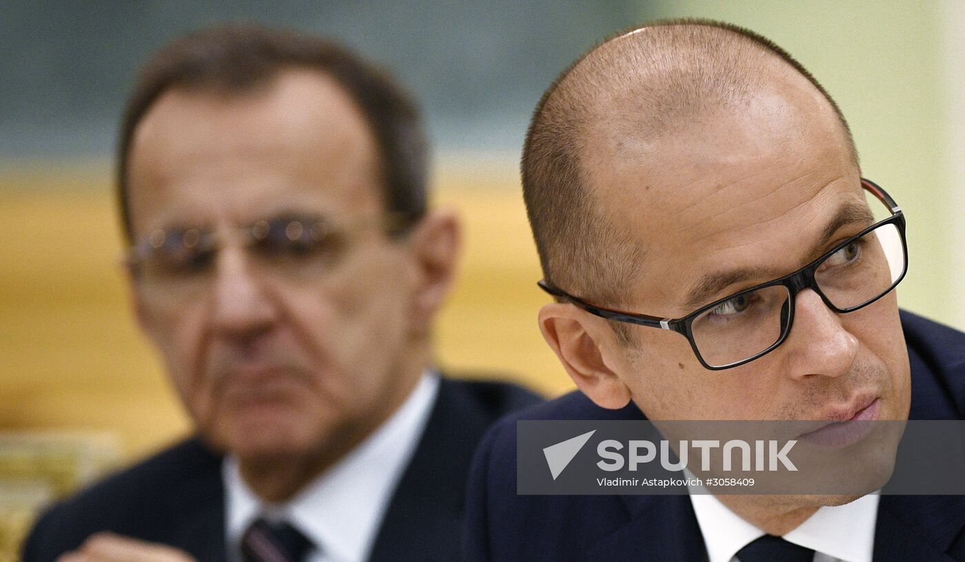 Prosecutor-General Yury Chaika meets with Civic Chamber members
