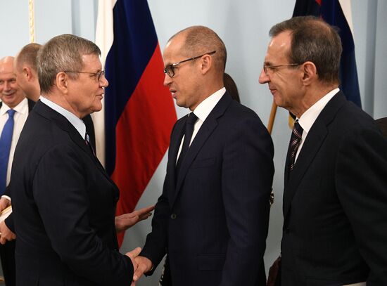 Prosecutor-General Yury Chaika meets with Russian Civic Chamber members