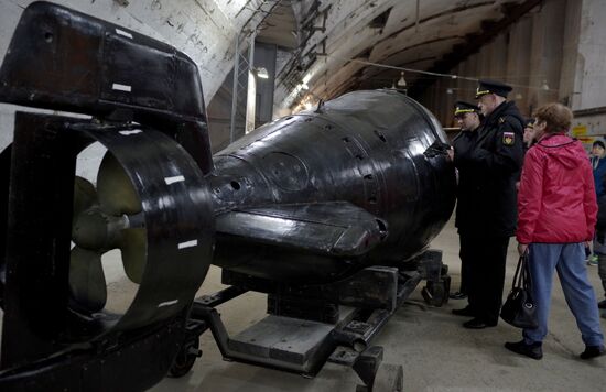 Opening of exhibition devoted to 50th anniversary of 14th submarine division in Sevastopol