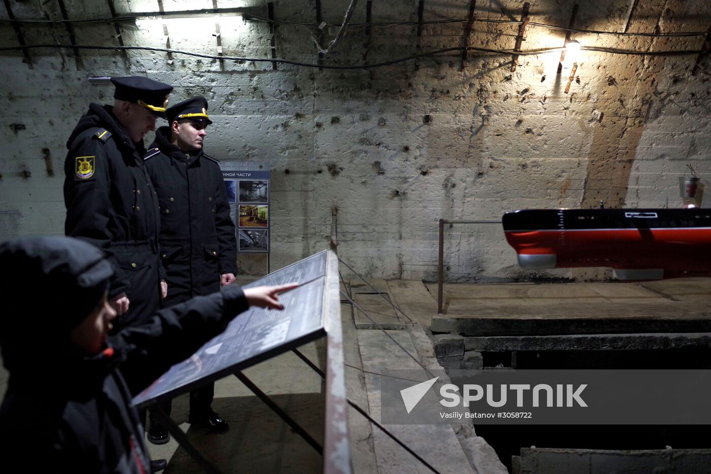 Opening of exhibition to mark 50th anniversary of 14th submarine division in Sevastopol