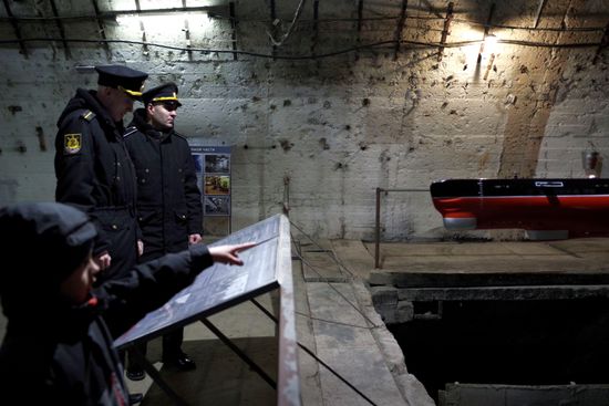 Opening of exhibition to mark 50th anniversary of 14th submarine division in Sevastopol
