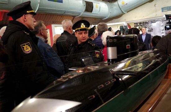 Opening of exhibition to mark 50th anniversary of 14th submarine division in Sevastopol