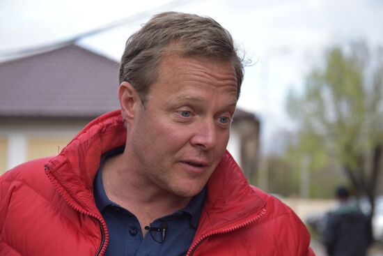TV presenter and actor John Warren