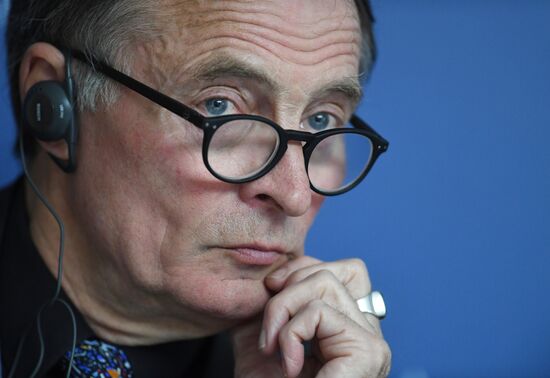 The Arctic: Territory of Dialogue international forum. Day one