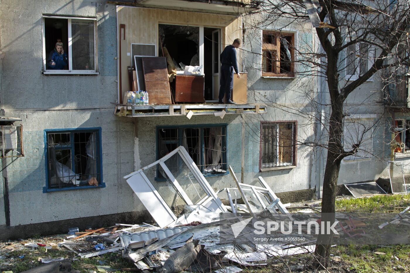 Donetsk shelling aftermath