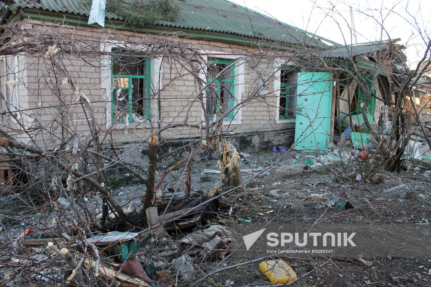 Donetsk shelling aftermath