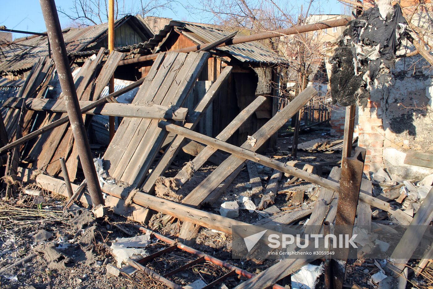 Donetsk shelling aftermath
