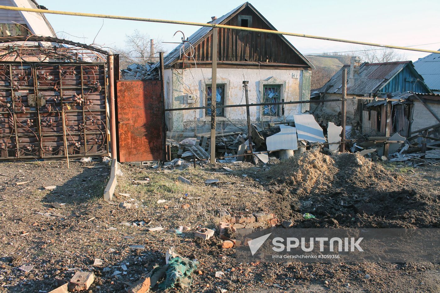 Donetsk shelling aftermath