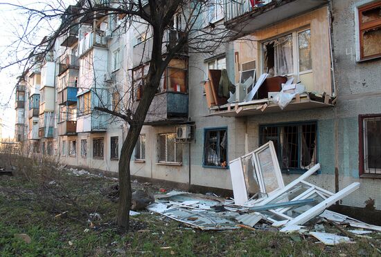 Donetsk shelling aftermath