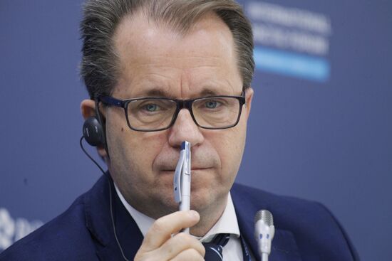 The Arctic: Territory of Dialogue international forum. Day one