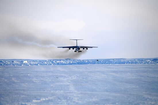 President Vladimir Putin and Prime Minister Dmitry Medvedev visit Northwestern Federal District
