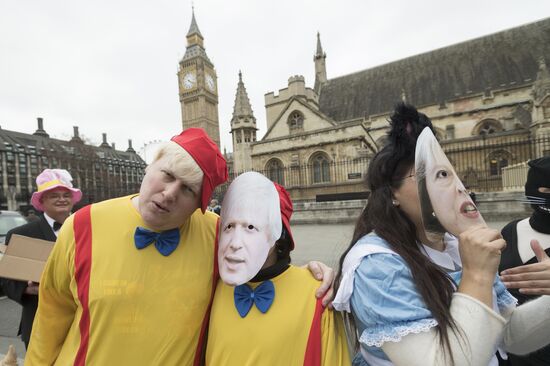 UK launches Brexit process