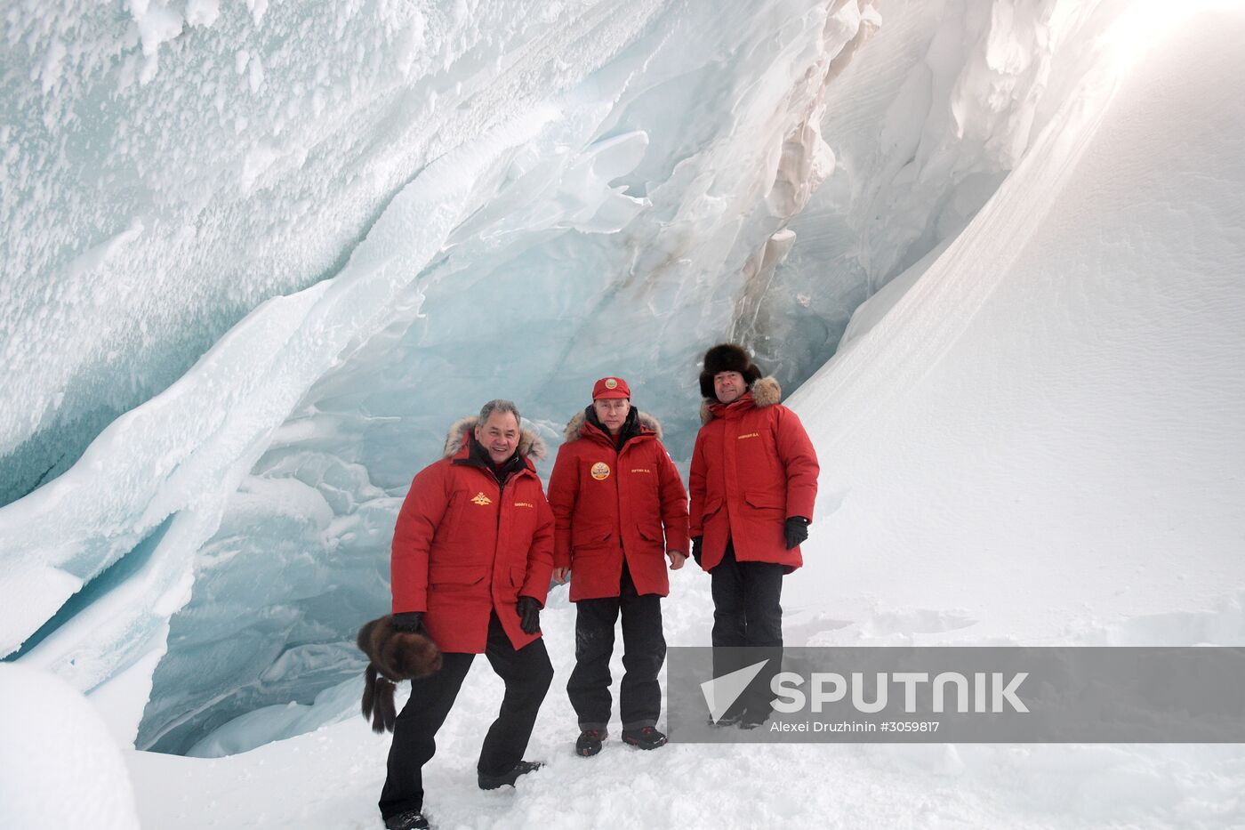 President Vladimir Putin and Prime Minister Dmitry Medvedev visit Northwestern Federal District