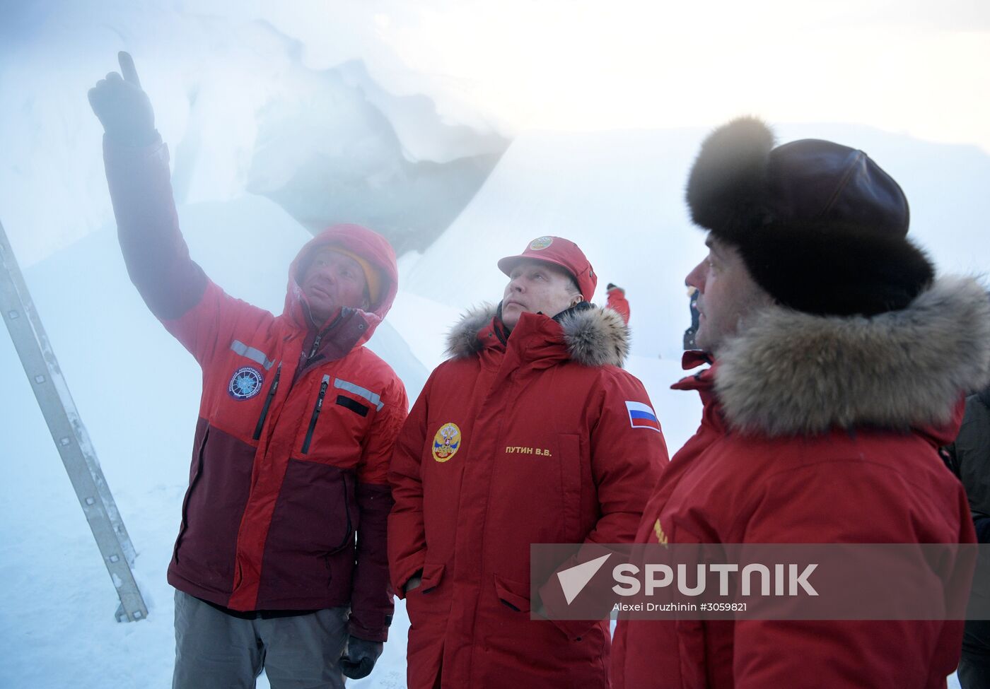 President Vladimir Putin and Prime Minister Dmitry Medvedev visit Northwestern Federal District