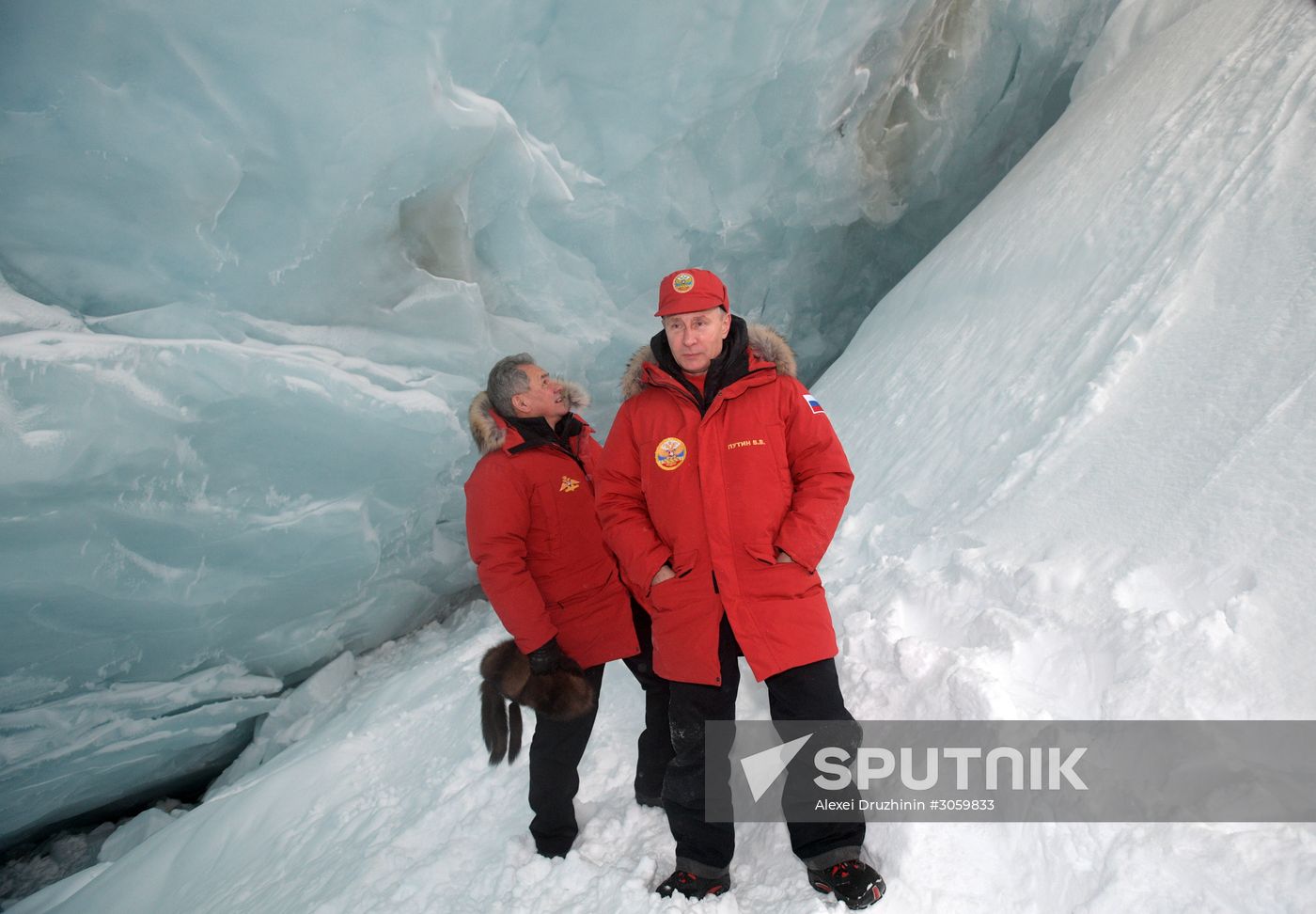 President Vladimir Putin and Prime Minister Dmitry Medvedev visit Northwestern Federal District