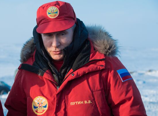 President Vladimir Putin and Prime Minister Dmitry Medvedev visit Northwestern Federal District