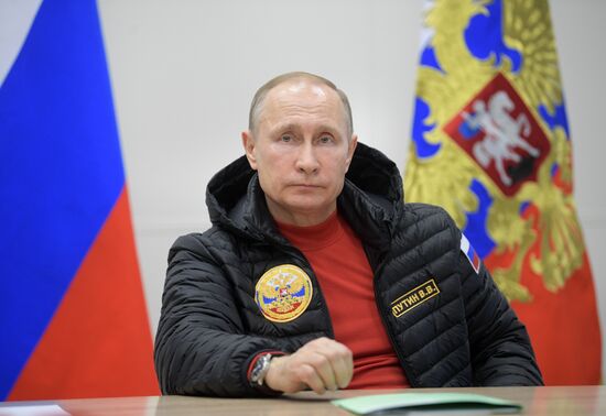 President Vladimir Putin and Prime Minister Dmitry Medvedev visit Northwestern Federal District