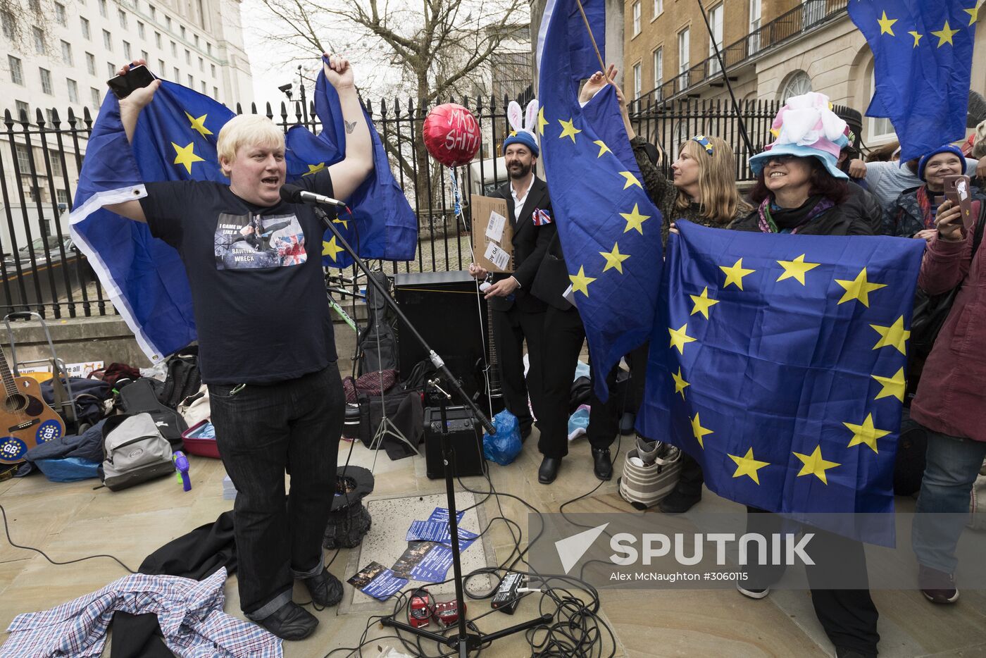 UK launches Brexit process