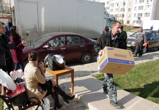 People move from the Kerch Bridge construction area to new homes