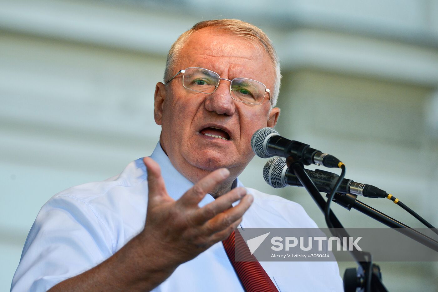 Rally in support of Serbian presidential candidate Vojislav Seselj