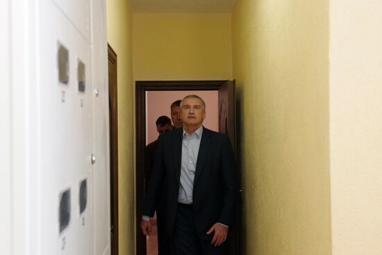 People move from the Kerch bridge construction area to new homes