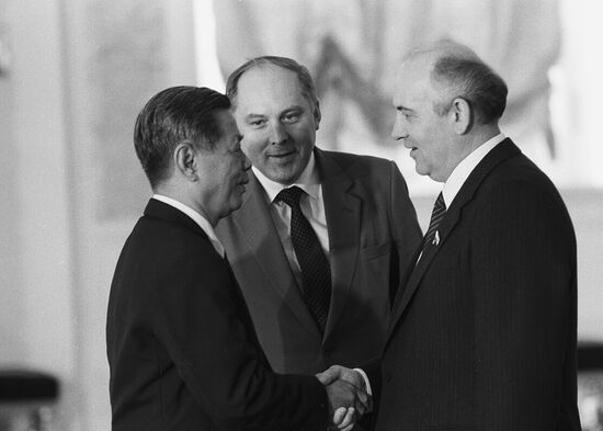 Nguyen Van Linh's visit to USSR