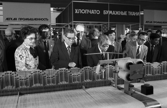 Nguyen Van Linh visits USSR