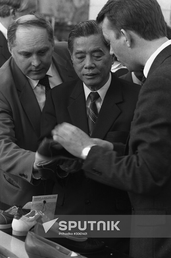 Nguyen Van Linh visits USSR