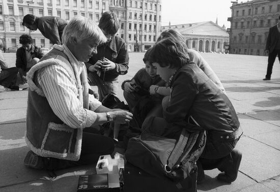 "One day from USSR life" project