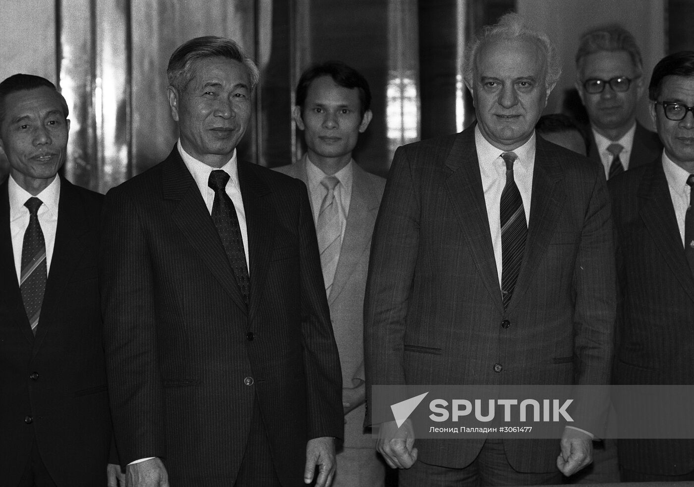 Nguyen Van Linh visits USSR