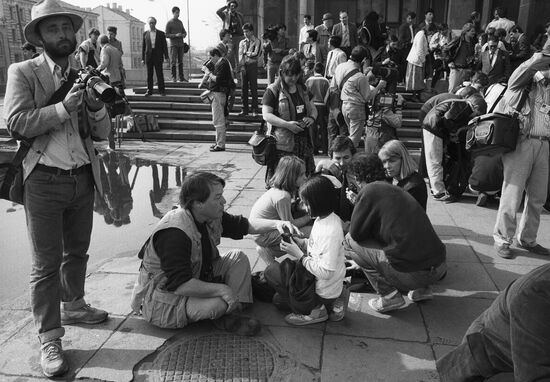 International photo project "A Day in the Life of the Soviet Union"