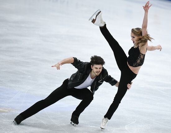 ISU Figure Skating Championships. Ice dance short program