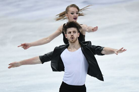 ISU Figure Skating Championships. Ice dance short program