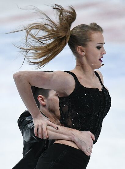 ISU Figure Skating Championships. Ice dance short program