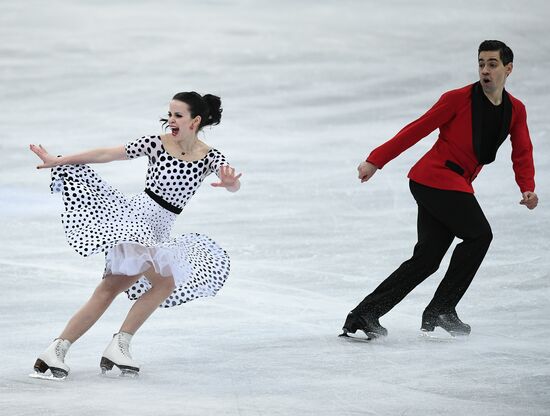 ISU Figure Skating Championships. Ice dance short program